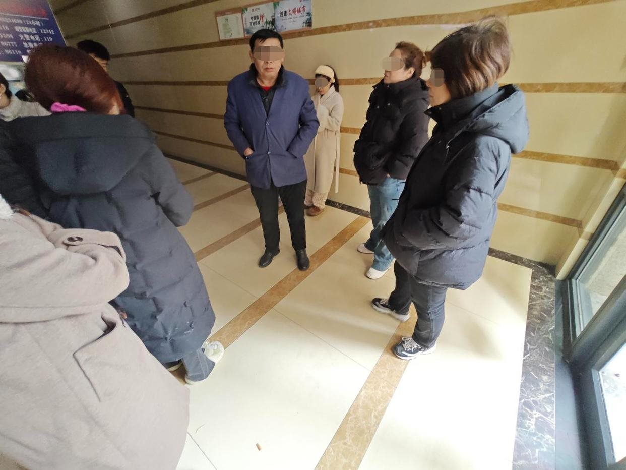 Hơn 20 khách cùng chuyển khoản 88 triệu đồng thuê nhà 75m2 trong 2 năm nhưng bị bắt chuyển đi, công an khẳng định: “Chủ chưa nhận được đồng nào”- Ảnh 3.