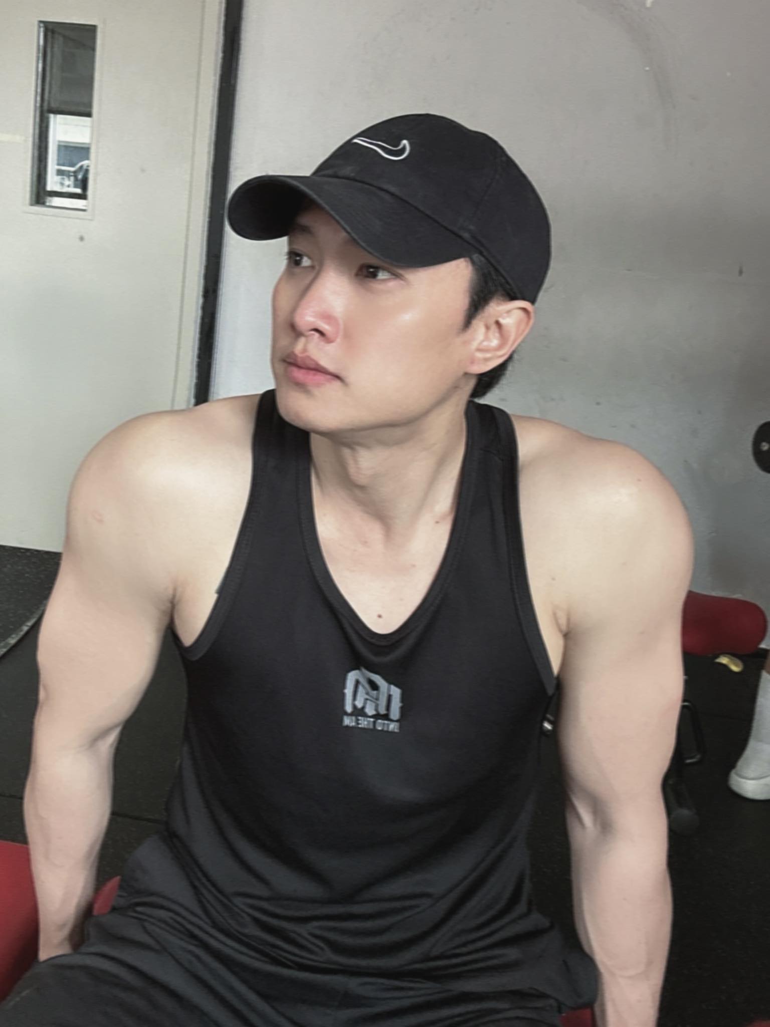 Ngoại hình nam nghệ sĩ sở hữu 2 biệt thự 70 tỷ ở TP.HCM - Cần Thơ, bị đồn đào hoa nhưng U40 chưa vợ- Ảnh 16.