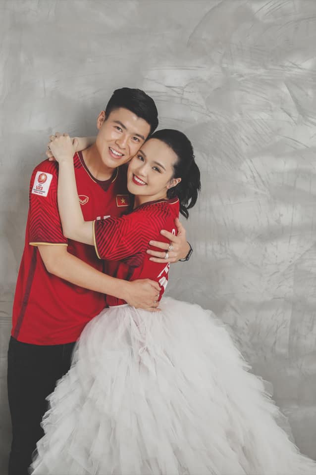 Vợ Duy Mạnh hoá 