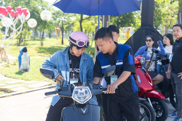 Người Việt mua xe máy điện nhiều hơn- Ảnh 1.