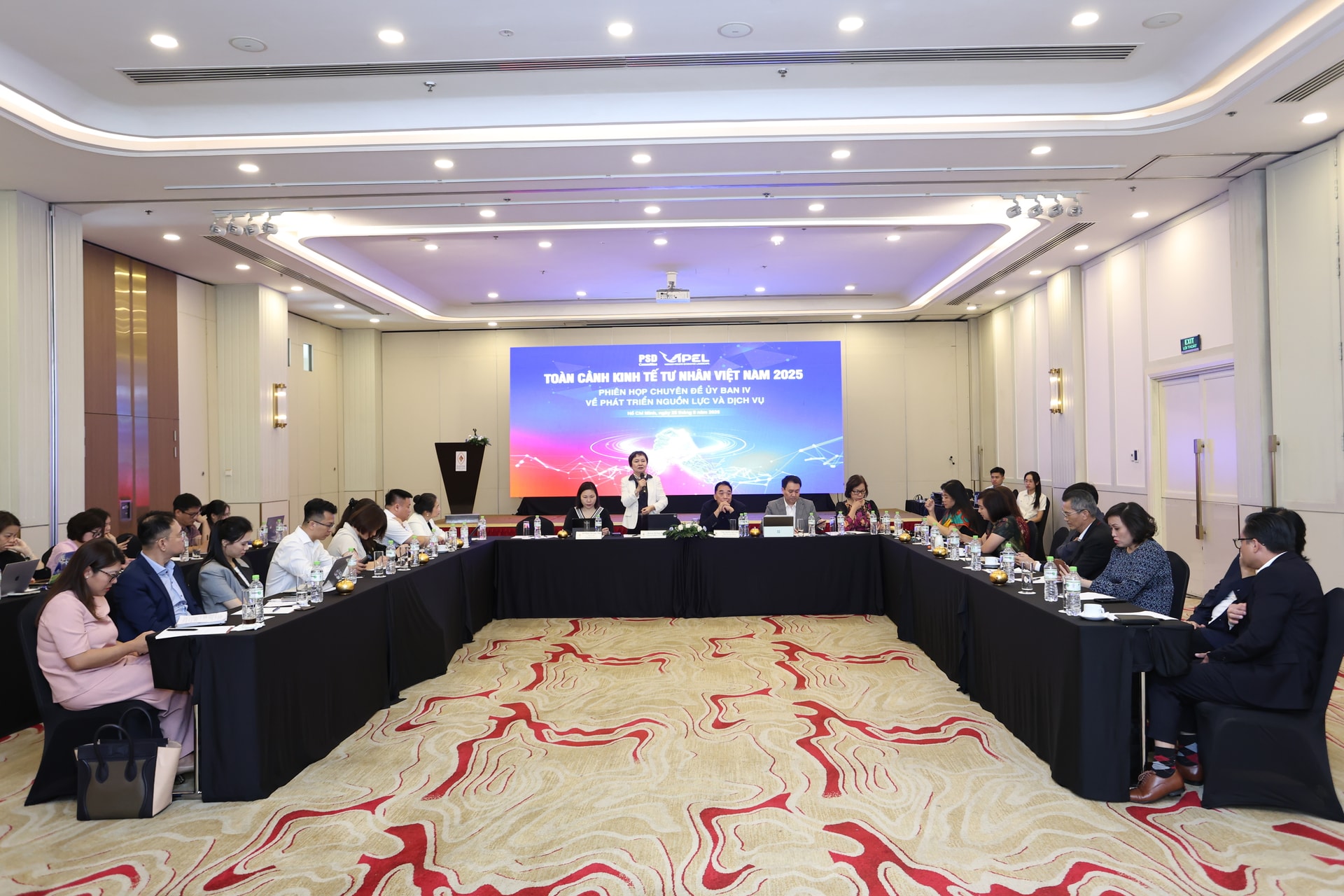 Các "nữ tướng" hiến kế thúc đẩy kinh tế tư nhân: Từ trăn trở trà Việt của Chủ tịch Thái Hưng đến đề xuất Hệ sinh thái du lịch - lifestyle của Chủ tịch PNJ Cao Thị Ngọc Dung- Ảnh 2.