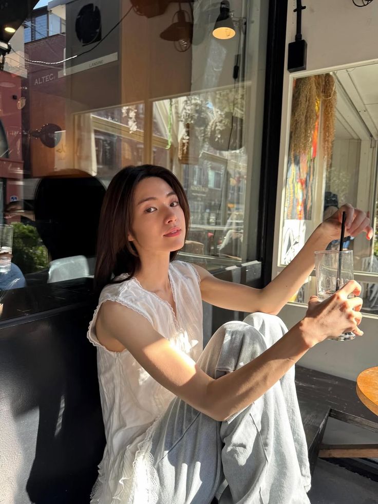 Bảng chi tiêu không tưởng của cặp vợ chồng ở TP.HCM- Ảnh 2. Bảng chi tiêu không tưởng của cặp vợ chồng ở TP.HCM- Ảnh 2.