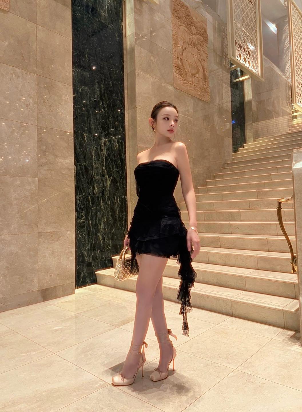 "Khuôn mặt không tuổi" của Huyền Baby bắt đầu từ bữa sáng chống già: Toàn món dễ kiếm vừa dưỡng da căng tràn collagen vừa giữ eo đẹp phát hờn- Ảnh 5.