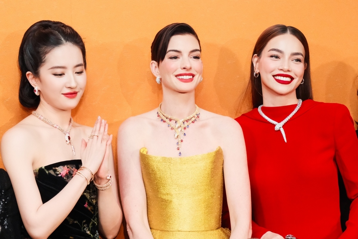 Mỹ nhân Việt duy nhất đọ sắc với Thư Kỳ lẫn Lưu Diệc Phi, kết quả thế nào mà netizen chấm thẳng 0 điểm- Ảnh 2. Mỹ nhân Việt duy nhất đọ sắc với Thư Kỳ lẫn Lưu Diệc Phi, kết quả thế nào mà netizen chấm thẳng 0 điểm- Ảnh 2.