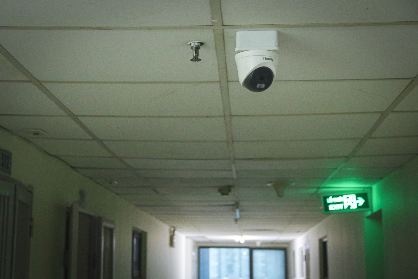 Vụ cháu bé ném dép trúng van nước làm hỏng thang máy: Thực hư chuyện bồi thường 2 tỷ đồng gây sốc- Ảnh 4.