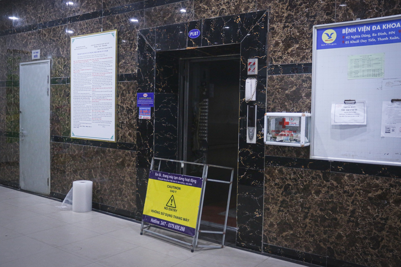 Vụ cháu bé ném dép trúng van nước làm hỏng thang máy: Thực hư chuyện bồi thường 2 tỷ đồng gây sốc- Ảnh 2.