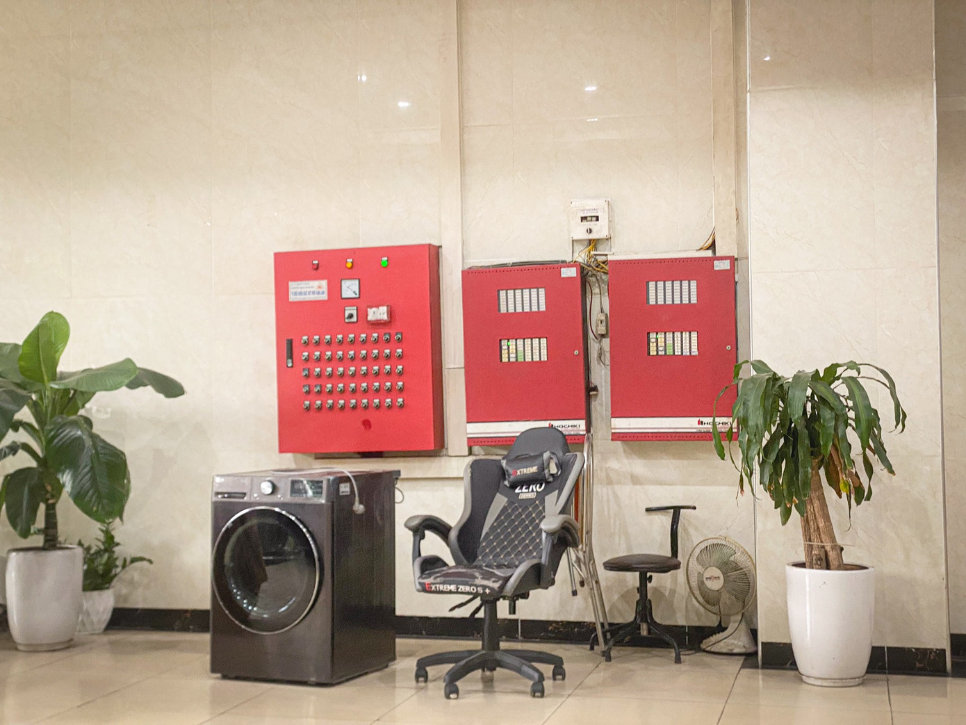 Vụ cháu bé ném dép trúng van nước làm hỏng thang máy: Thực hư chuyện bồi thường 2 tỷ đồng gây sốc- Ảnh 5.