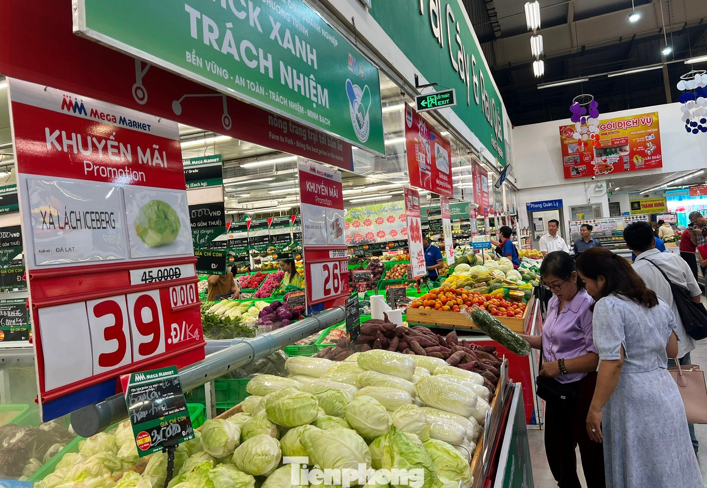 Giá rau củ 'tăng cấp' theo mưa bão- Ảnh 6.