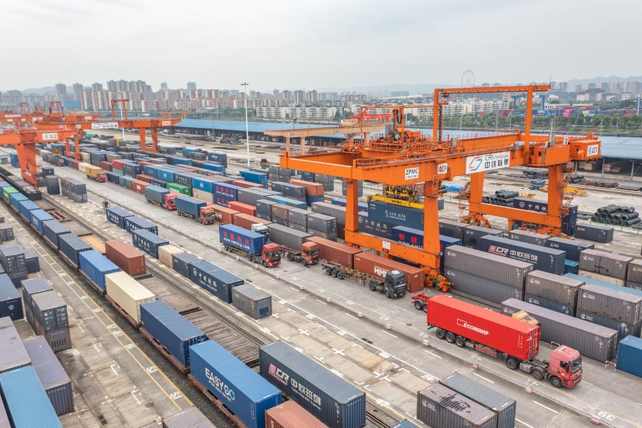 Trung Quốc xây dựng 'Kênh đào Suez' trên bộ kết nối Á-Âu, bỏ qua đường biển: Hà Nội cũng là một mắt xích- Ảnh 2. Trung Quốc xây dựng 'Kênh đào Suez' trên bộ kết nối Á-Âu, bỏ qua đường biển: Hà Nội cũng là một mắt xích- Ảnh 2.