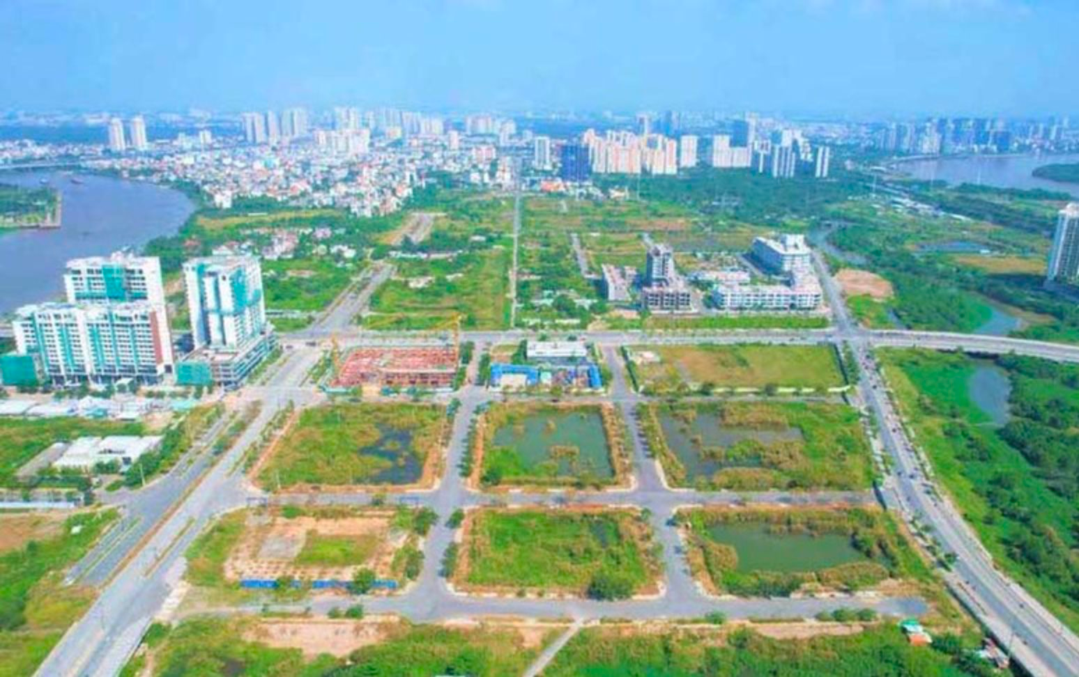 Luật Đất đai (Sửa đổi) 2024: Cần giải pháp đột phá để gỡ nút thắt thị trường- Ảnh 1. Luật Đất đai (Sửa đổi) 2024: Cần giải pháp đột phá để gỡ nút thắt thị trường- Ảnh 1.