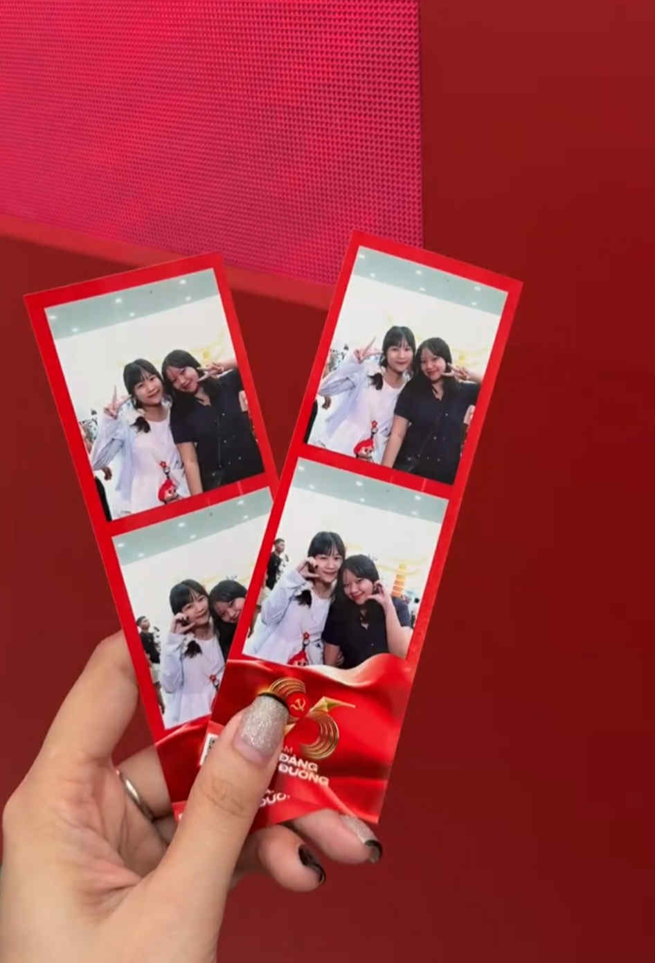 Lái ô tô từ Hải Phòng đi Hà Nội chơi lễ, gia đình 8 người chuẩn bị 80 triệu: "Tốn bao nhiêu tiền cũng không tiếc"- Ảnh 2. Lái ô tô từ Hải Phòng đi Hà Nội chơi lễ, gia đình 8 người chuẩn bị 80 triệu: "Tốn bao nhiêu tiền cũng không tiếc"- Ảnh 2.