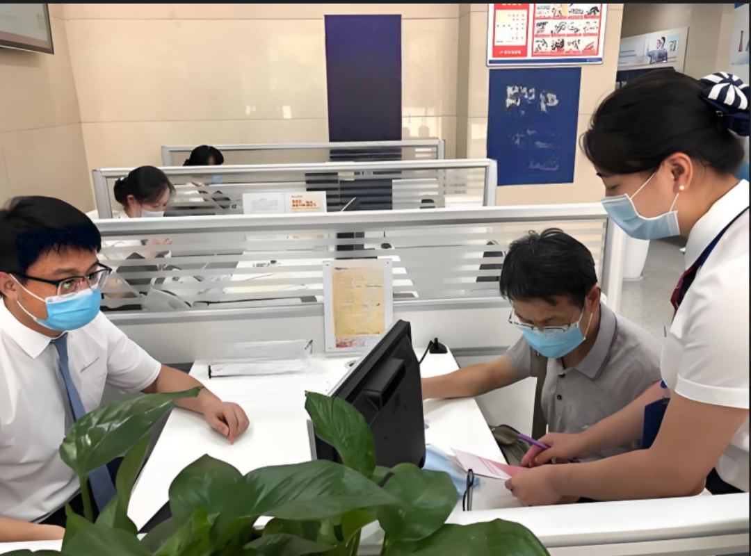 Biết chồng chuyển khoản cho lừa đảo, người phụ nữ vẫn mặc kệ, khẳng định “Anh ấy không có tiền đâu” nhưng công an báo tài khoản có 1,5 tỷ đồng- Ảnh 1.