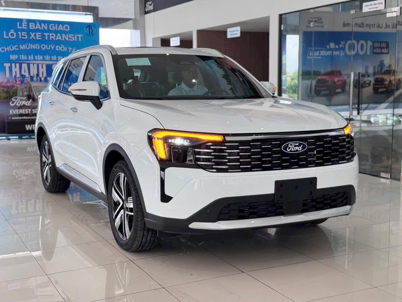 Ford Territory vừa ra mắt đã được đại lý giảm 20 triệu đồng, giá thực tế vẫn chưa đủ làm khó Mazda CX-5- Ảnh 1.