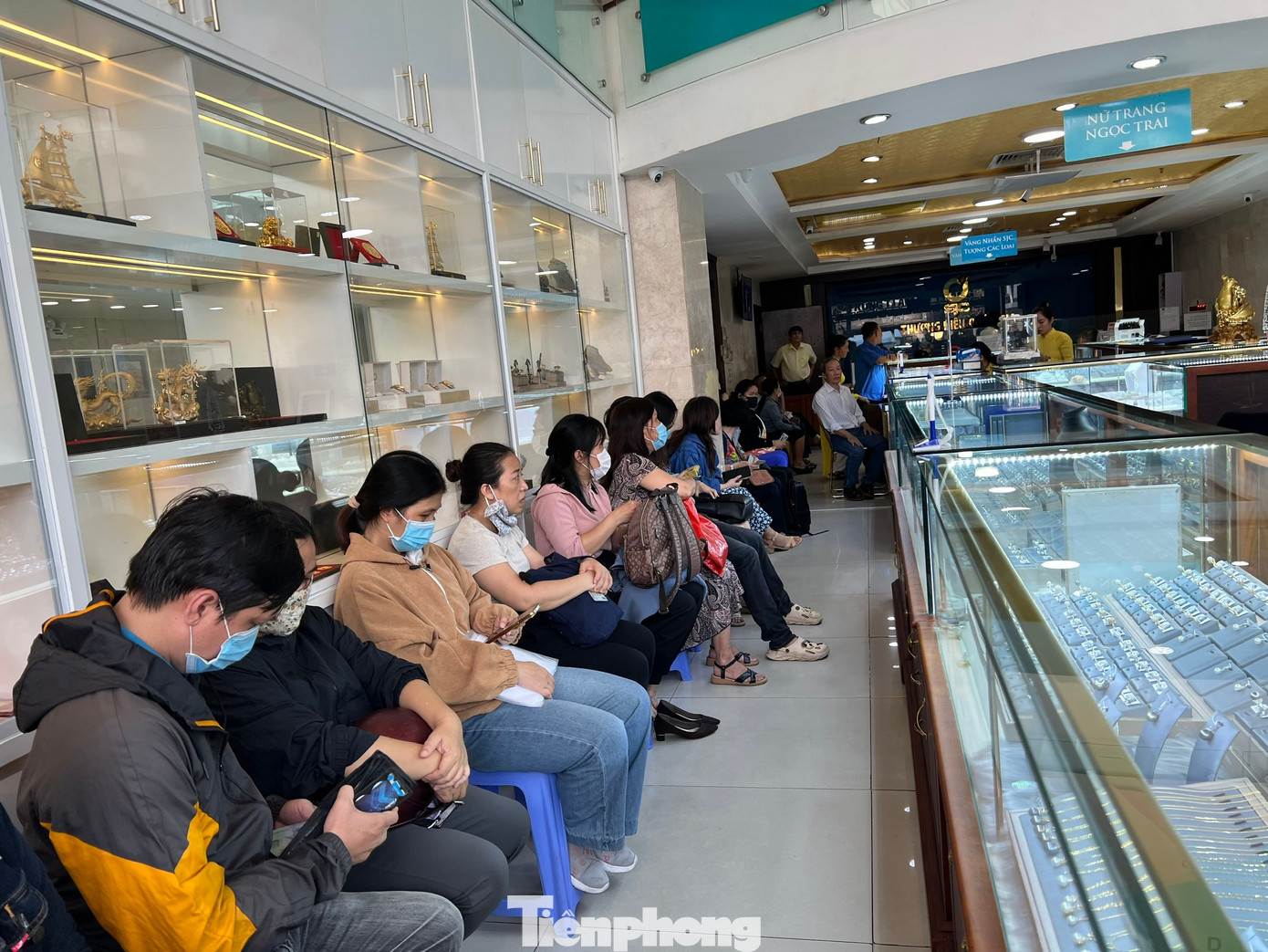 Lý do nhiều người 'quay xe' khi vừa tới tiệm vàng- Ảnh 3.