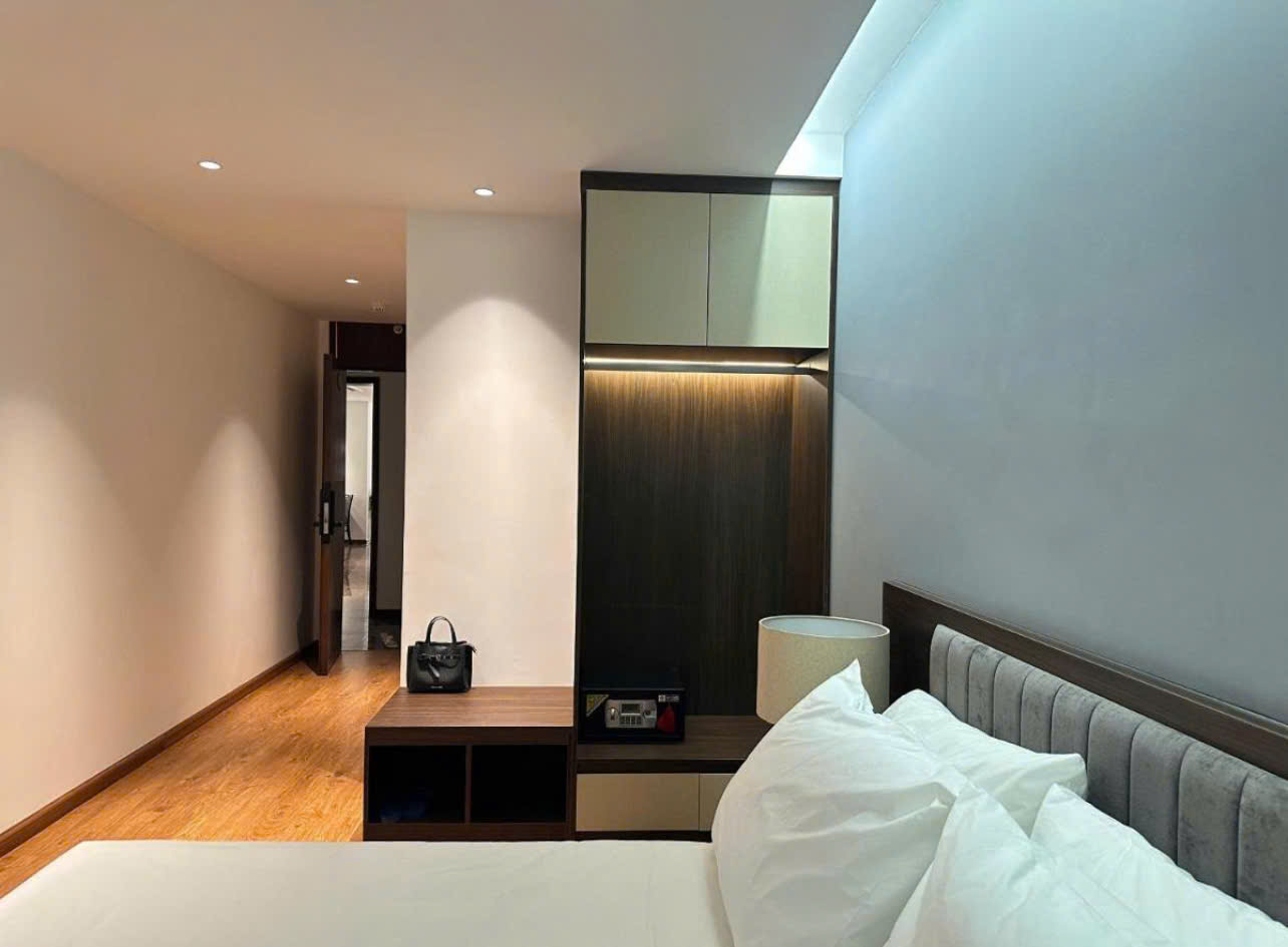 Lái ô tô từ Hải Phòng đi Hà Nội chơi lễ, gia đình 8 người chuẩn bị 80 triệu: "Tốn bao nhiêu tiền cũng không tiếc"- Ảnh 7. Lái ô tô từ Hải Phòng đi Hà Nội chơi lễ, gia đình 8 người chuẩn bị 80 triệu: "Tốn bao nhiêu tiền cũng không tiếc"- Ảnh 7.