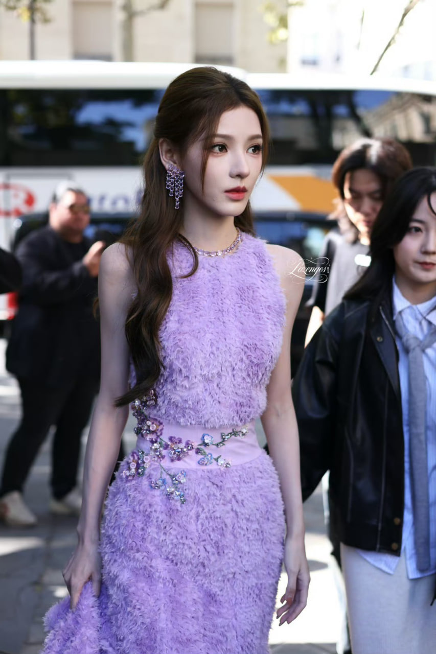 Cứ ra đường là mỹ nhân này gieo tương tư cho cả thế giới: Visual sang hết chỗ nói, nữ chính tiểu thuyết thua vạn dặm- Ảnh 2.