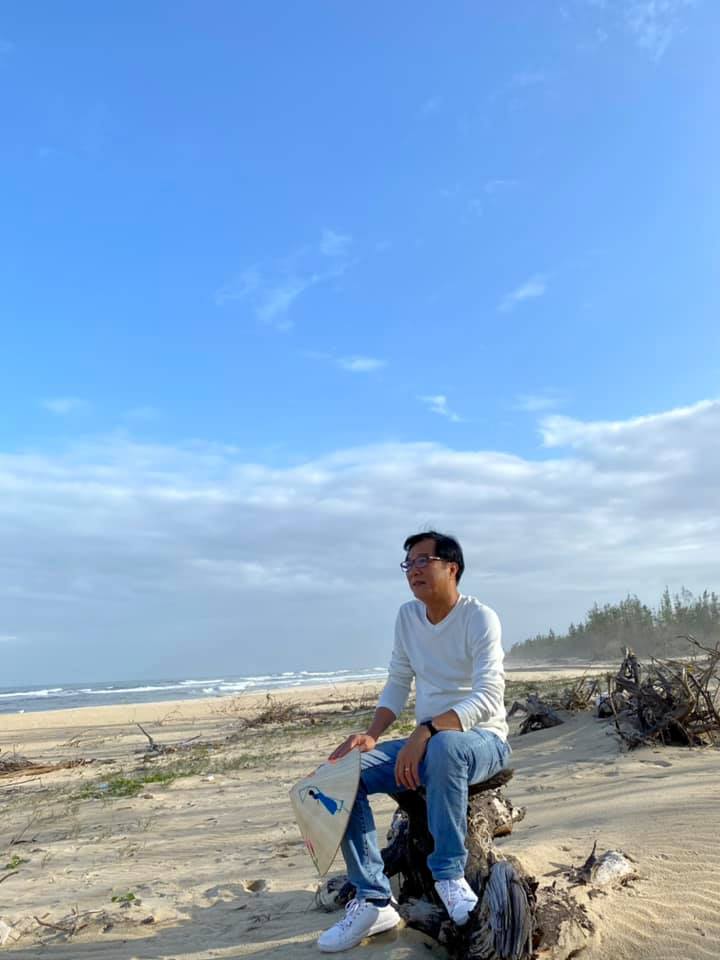 Ngoại hình U70 cực phong độ của nam nghệ sĩ ở chung cư đường Nguyễn Xiển, viên mãn bên vợ kém 16 tuổi- Ảnh 5. Ngoại hình U70 cực phong độ của nam nghệ sĩ ở chung cư đường Nguyễn Xiển, viên mãn bên vợ kém 16 tuổi- Ảnh 5.