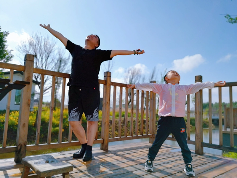 9 năm, 46 chuyến đi cùng con, tôi nhận ra: Trẻ đi du lịch và trẻ chỉ ở nhà, khác biệt không hề nhỏ- Ảnh 2.