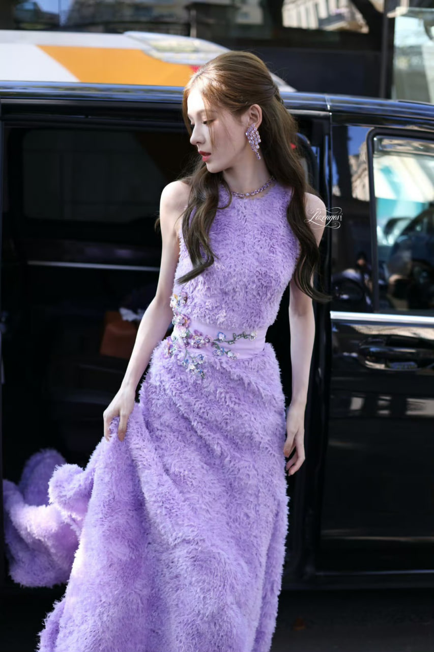 Cứ ra đường là mỹ nhân này gieo tương tư cho cả thế giới: Visual sang hết chỗ nói, nữ chính tiểu thuyết thua vạn dặm- Ảnh 4.