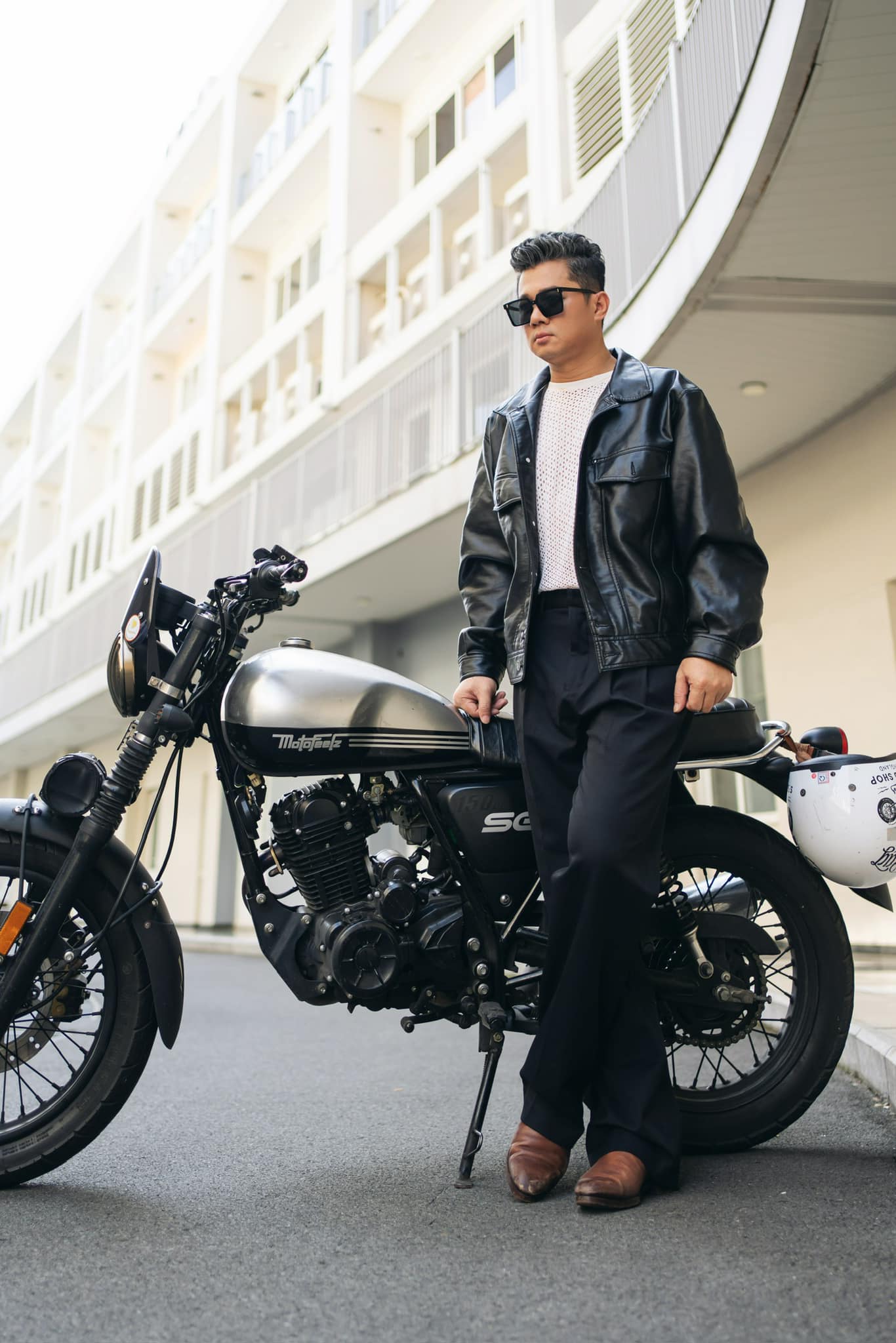 Ngoại hình ca sĩ sở hữu khách sạn 50 phòng, U50 dự định có con với bạn gái vẫn chia tay, đã có người mới- Ảnh 4.