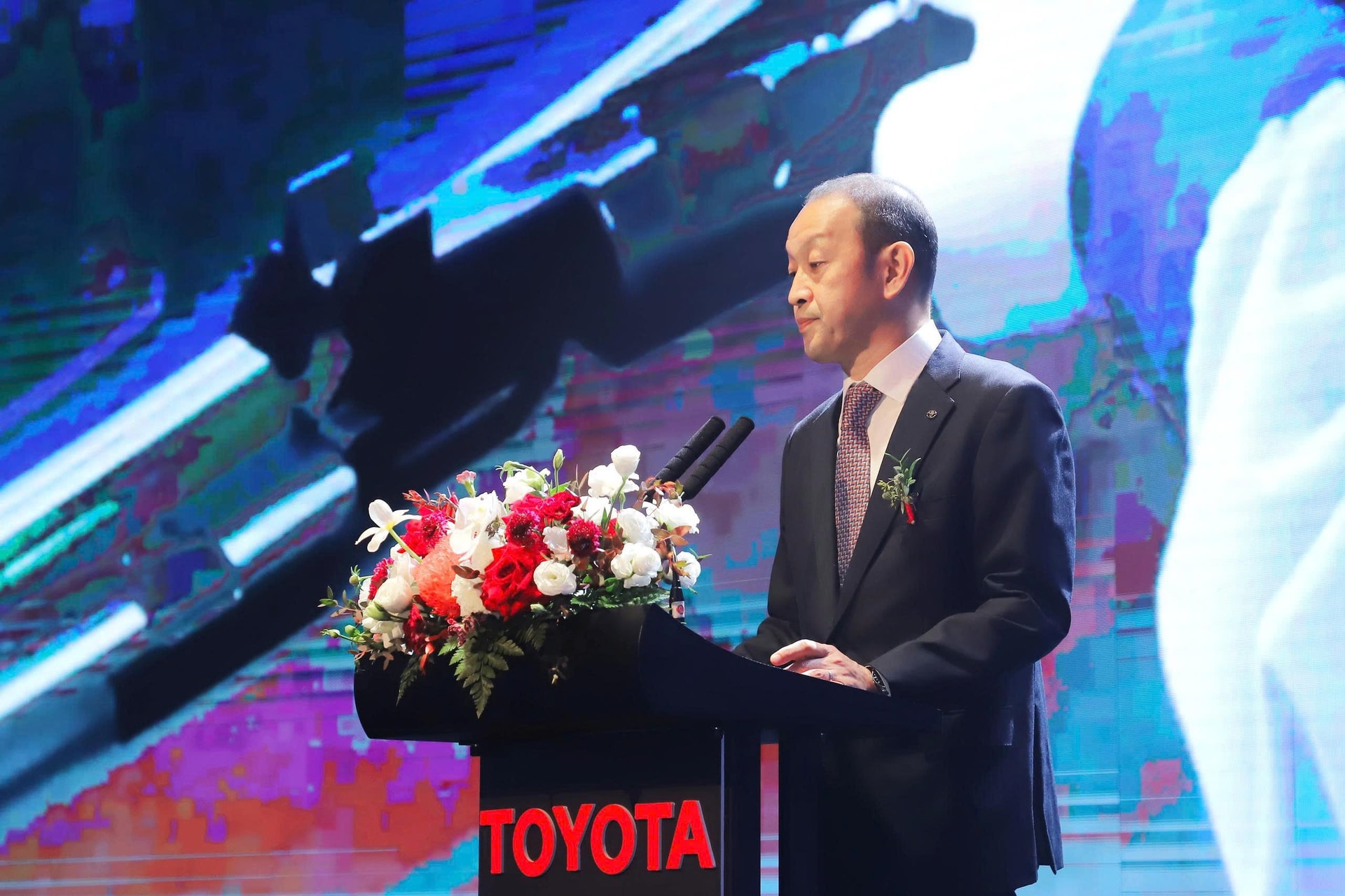 Toyota chuẩn bị đầu tư 360 triệu USD để sản xuất xe hybrid tại Việt Nam- Ảnh 1.