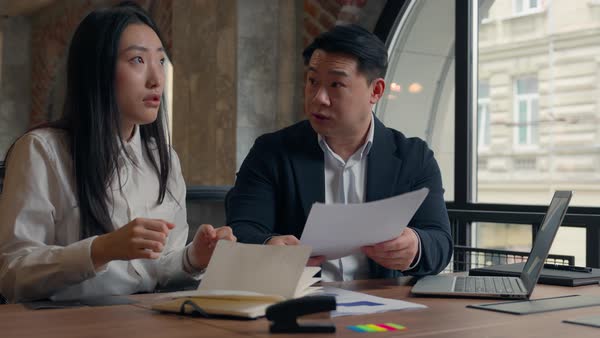 Sau tuổi trung niên tôi nhận ra: Dù lương cao hay không cũng tránh nói 3 điều này ở nơi làm việc, "nhìn thấu" ngay người EQ thấp- Ảnh 2. Sau tuổi trung niên tôi nhận ra: Dù lương cao hay không cũng tránh nói 3 điều này ở nơi làm việc, "nhìn thấu" ngay người EQ thấp- Ảnh 2.