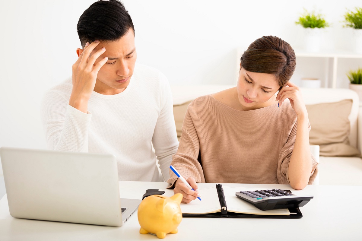 Chưa kịp vui vì mua căn nhà 8 tỷ, cặp v…