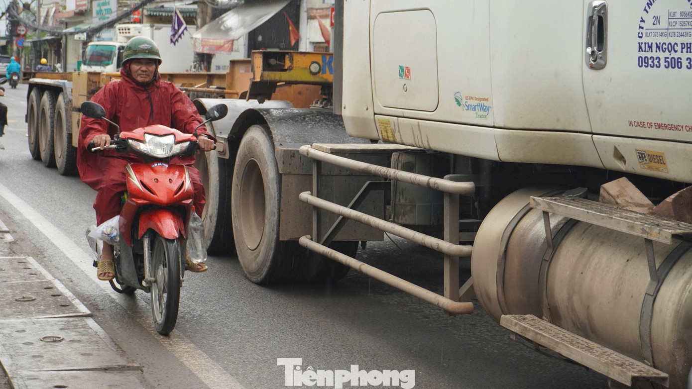 Cận cảnh đoạn đường 'tử thần' ở TPHCM sắp được mở rộng- Ảnh 4.