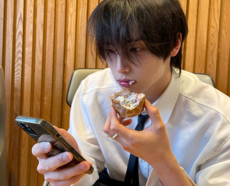 Điểm danh 8 kiểu ăn uống "bức tử" dạ dày nhưng đố ai chưa từng mắc phải 1 lần!- Ảnh 3.