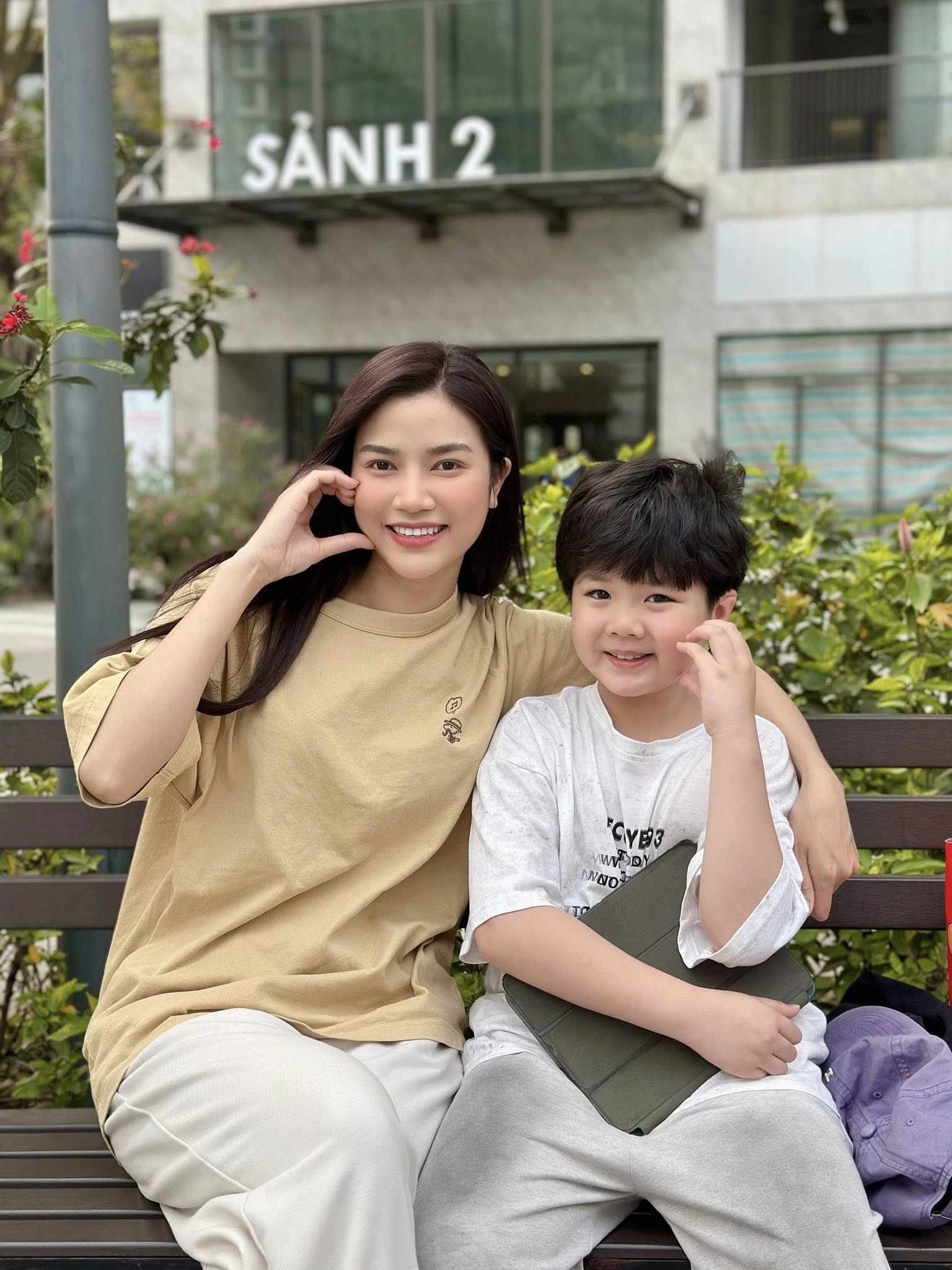 Sao nhí 2016 hút 5,6 triệu view nhờ diễn cảnh khóc quá đỉnh, mỹ nam tương lai cứ lên sóng là gây gốt- Ảnh 2.