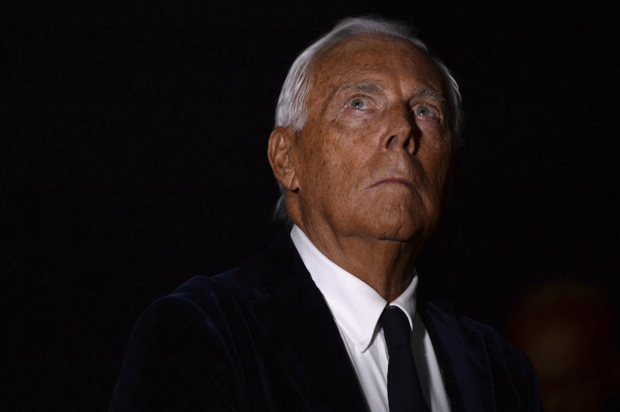 "Vua thời trang" Giorgio Armani qua đời tuổi 91- Ảnh 1. "Vua thời trang" Giorgio Armani qua đời tuổi 91- Ảnh 1.
