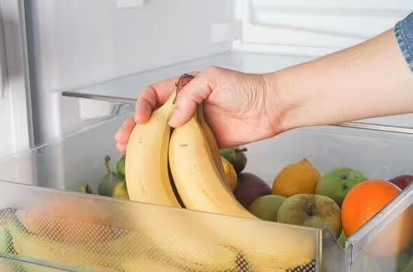 Chuối sẽ tươi ngon suốt 2 tuần nếu được bảo quản ở vị trí này - không phải bát đựng trái cây- Ảnh 1. Chuối sẽ tươi ngon suốt 2 tuần nếu được bảo quản ở vị trí này - không phải bát đựng trái cây- Ảnh 1.