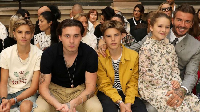 Từ "con trai cưng" đến "cạch mặt" gia đình, vụ lùm xùm của nhà Beckham khiến các bậc cha mẹ rút ra 5 bài học cực đắt!- Ảnh 1. Từ "con trai cưng" đến "cạch mặt" gia đình, vụ lùm xùm của nhà Beckham khiến các bậc cha mẹ rút ra 5 bài học cực đắt!- Ảnh 1.