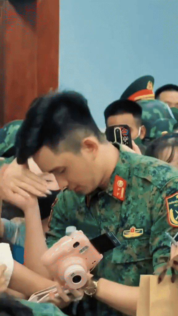 2 tỷ lượt xem Lê Hoàng Hiệp trong 4 tháng: Kỷ lục vô tiền khoáng hậu?- Ảnh 13. 2 tỷ lượt xem Lê Hoàng Hiệp trong 4 tháng: Kỷ lục vô tiền khoáng hậu?- Ảnh 13.