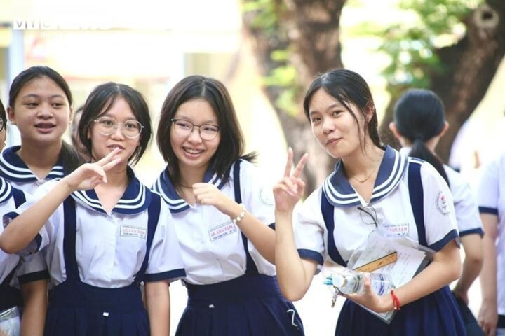 Chính phủ quy định 14 đối tượng được miễn học phí- Ảnh 1. Chính phủ quy định 14 đối tượng được miễn học phí- Ảnh 1.