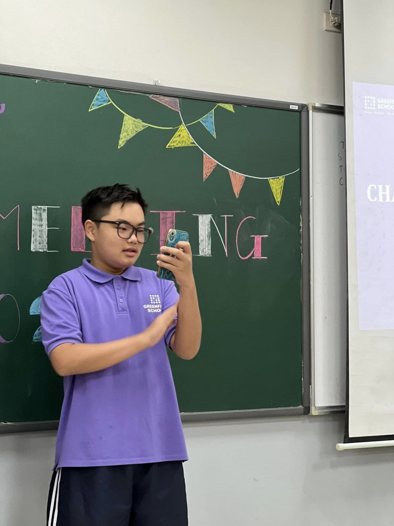 Cậu bé sở hữu loạt meme "chán đời" huyền thoại ngày khai giảng cách đây 7 năm bây giờ ra sao?- Ảnh 5. Cậu bé sở hữu loạt meme "chán đời" huyền thoại ngày khai giảng cách đây 7 năm bây giờ ra sao?- Ảnh 5.