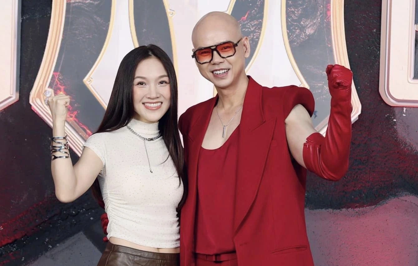Nam ca sĩ bị bạn mời uống nước chứa chất cấm: Tuổi 50 hôn nhân viên mãn bên vợ là học trò, kém 12 tuổi- Ảnh 2. Nam ca sĩ bị bạn mời uống nước chứa chất cấm: Tuổi 50 hôn nhân viên mãn bên vợ là học trò, kém 12 tuổi- Ảnh 2.