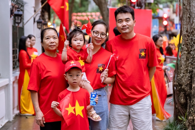 Vinamilk cùng Việt Nam rực rỡ trong ngày hội non sông- Ảnh 10. Vinamilk cùng Việt Nam rực rỡ trong ngày hội non sông- Ảnh 10.