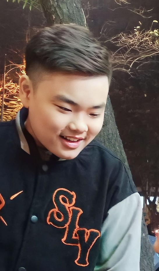 Cậu bé sở hữu loạt meme "chán đời" huyền thoại ngày khai giảng cách đây 7 năm bây giờ ra sao?- Ảnh 6. Cậu bé sở hữu loạt meme "chán đời" huyền thoại ngày khai giảng cách đây 7 năm bây giờ ra sao?- Ảnh 6.
