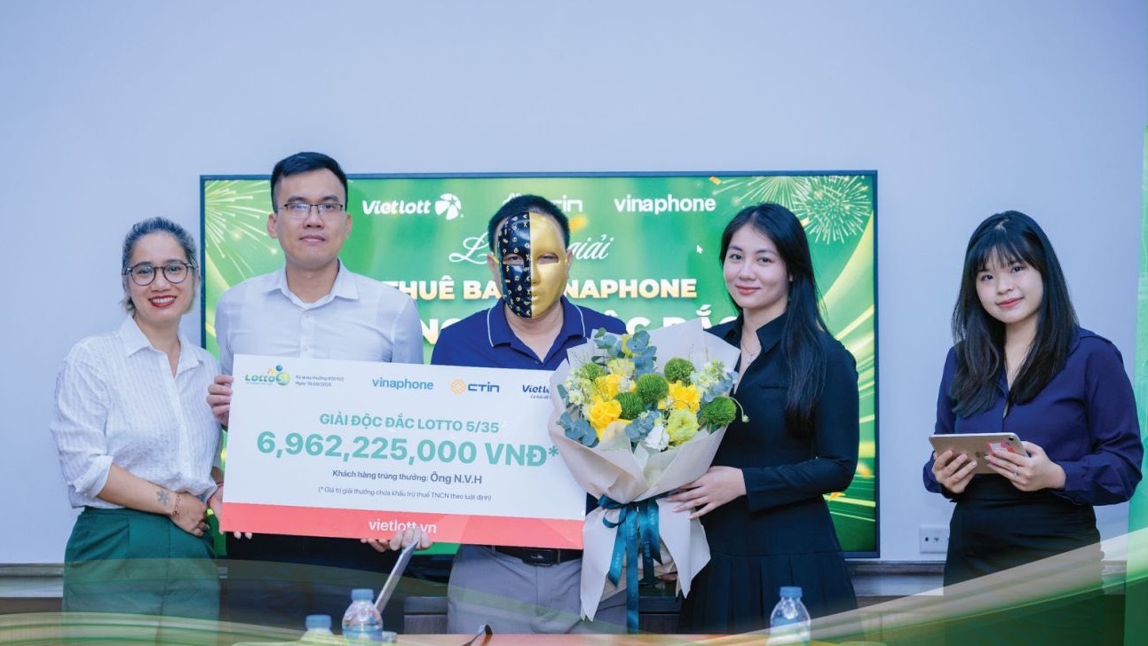 Hàng triệu người chơi không ngờ: Cách "dò số Vietlott" này lại trúng Độc đắc gần 7 tỷ- Ảnh 1. Hàng triệu người chơi không ngờ: Cách "dò số Vietlott" này lại trúng Độc đắc gần 7 tỷ- Ảnh 1.