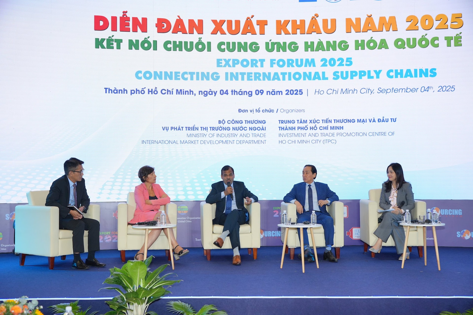 Khai mở cơ hội cho doanh nghiệp Việt tham gia vào chuỗi cung cung ứng toàn cầu- Ảnh 3. Khai mở cơ hội cho doanh nghiệp Việt tham gia vào chuỗi cung cung ứng toàn cầu- Ảnh 3.