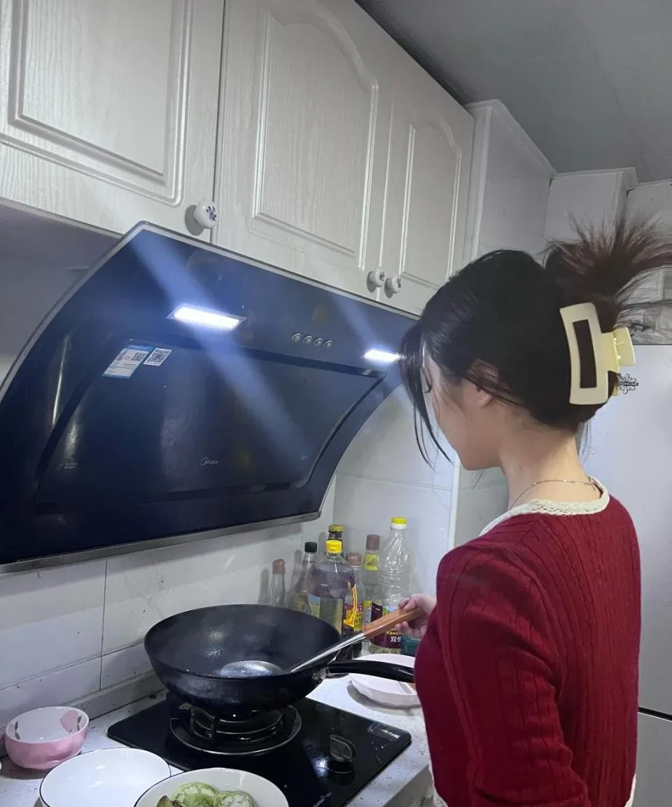 Sống giữa thủ đô nhưng cặp vợ chồng vẫn tiết kiệm được 2,7 tỷ đồng trong 6 năm từ mức thu nhập trung bình khá- Ảnh 1. Sống giữa thủ đô nhưng cặp vợ chồng vẫn tiết kiệm được 2,7 tỷ đồng trong 6 năm từ mức thu nhập trung bình khá- Ảnh 1.