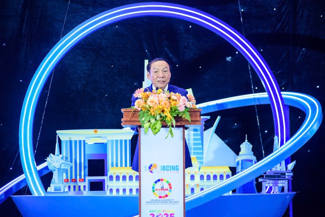 Khai mạc chuỗi sự kiện Hội chợ Du lịch quốc tế Thành phố Hồ Chí Minh 2025- Ảnh 1. Khai mạc chuỗi sự kiện Hội chợ Du lịch quốc tế Thành phố Hồ Chí Minh 2025- Ảnh 1.