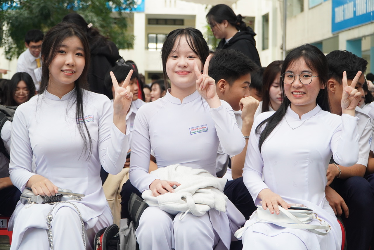 Tưng bừng khai giảng năm học mới đặc biệt chưa từng có- Ảnh 12. Tưng bừng khai giảng năm học mới đặc biệt chưa từng có- Ảnh 12.