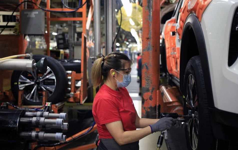 Nissan cân nhắc bán trụ sở công ty vì quá khó khăn- Ảnh 1. Nissan cân nhắc bán trụ sở công ty vì quá khó khăn- Ảnh 1.