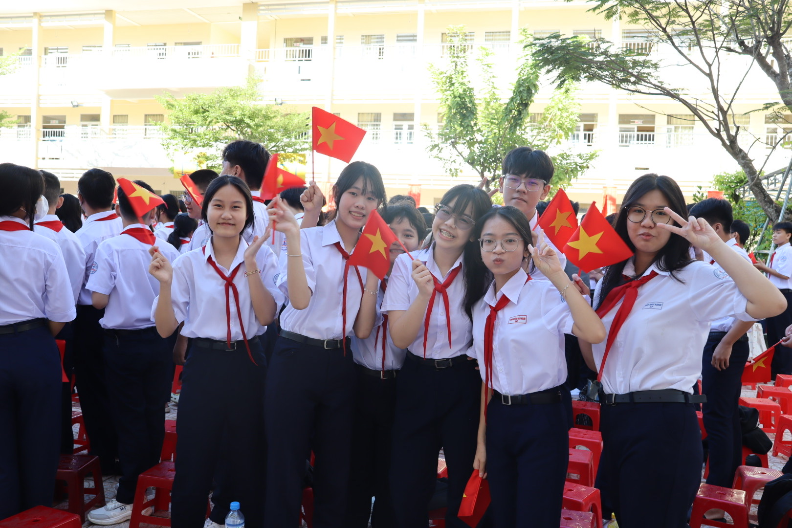 Tưng bừng khai giảng năm học mới đặc biệt chưa từng có- Ảnh 25. Tưng bừng khai giảng năm học mới đặc biệt chưa từng có- Ảnh 25.