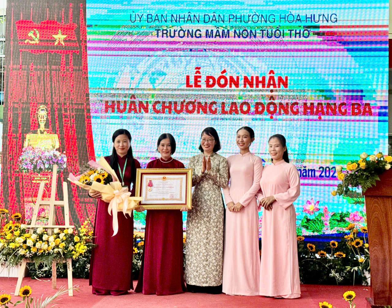 Tưng bừng khai giảng năm học mới đặc biệt chưa từng có- Ảnh 33. Tưng bừng khai giảng năm học mới đặc biệt chưa từng có- Ảnh 33.