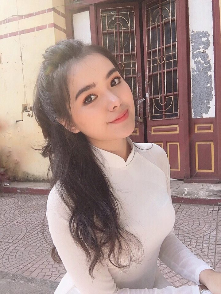 Ai còn nhớ dàn hot girl, hot boy từng một bước thành "hiện tượng mạng" nhờ loạt khoảnh khắc xuất thần trong ngày khai giảng này?- Ảnh 5.