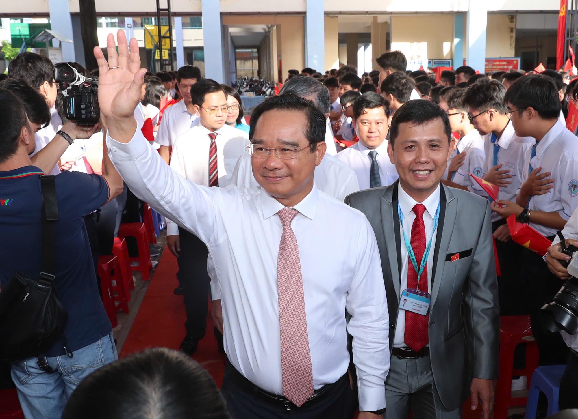 Tưng bừng khai giảng năm học mới đặc biệt chưa từng có- Ảnh 26. Tưng bừng khai giảng năm học mới đặc biệt chưa từng có- Ảnh 26.