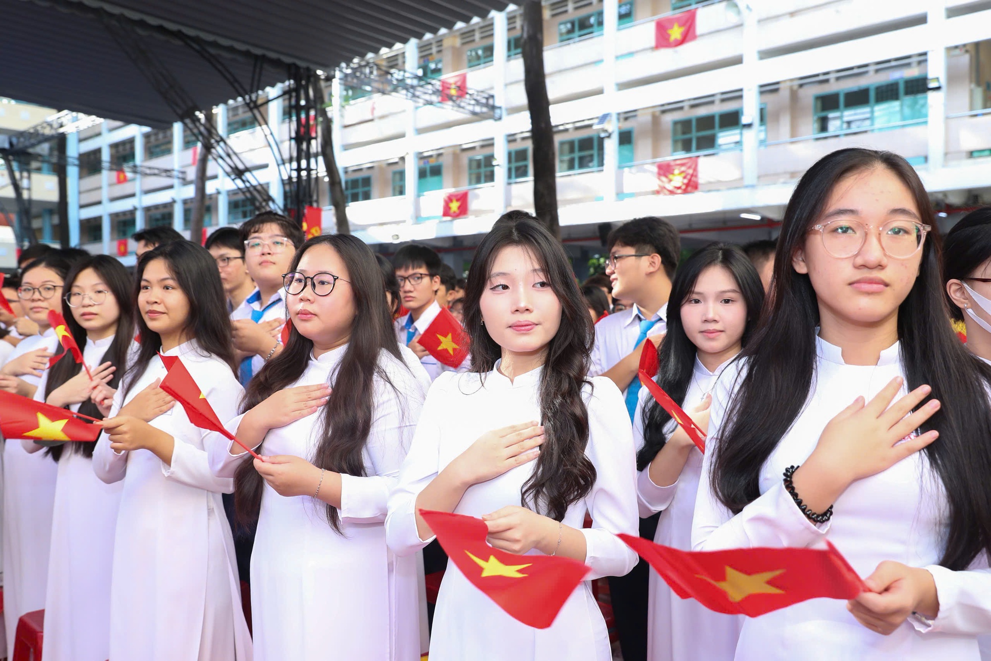 Tưng bừng khai giảng năm học mới đặc biệt chưa từng có- Ảnh 27. Tưng bừng khai giảng năm học mới đặc biệt chưa từng có- Ảnh 27.